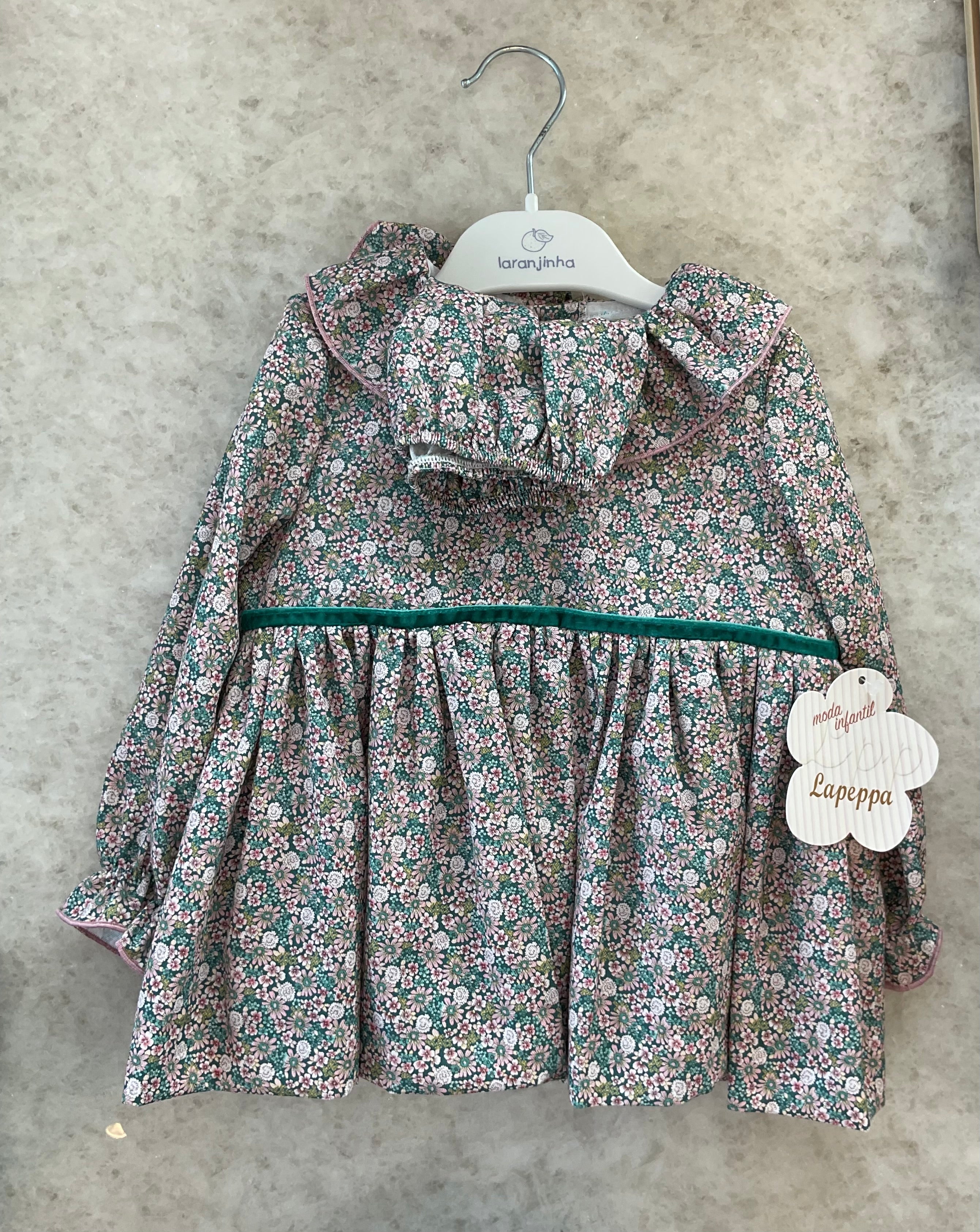 This floral print long-sleeve dress