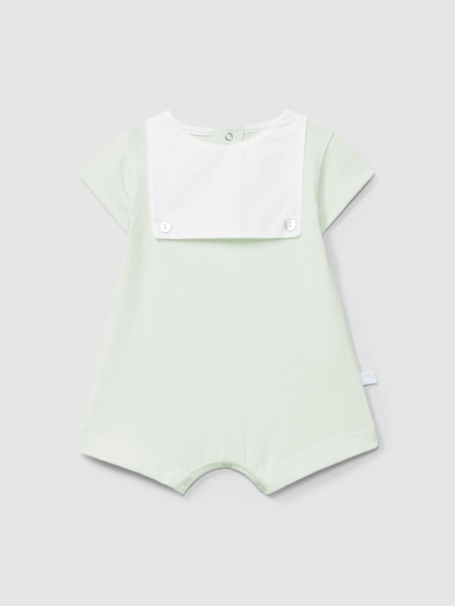 Trajecito corto verde