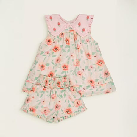 A two piece set for little girls