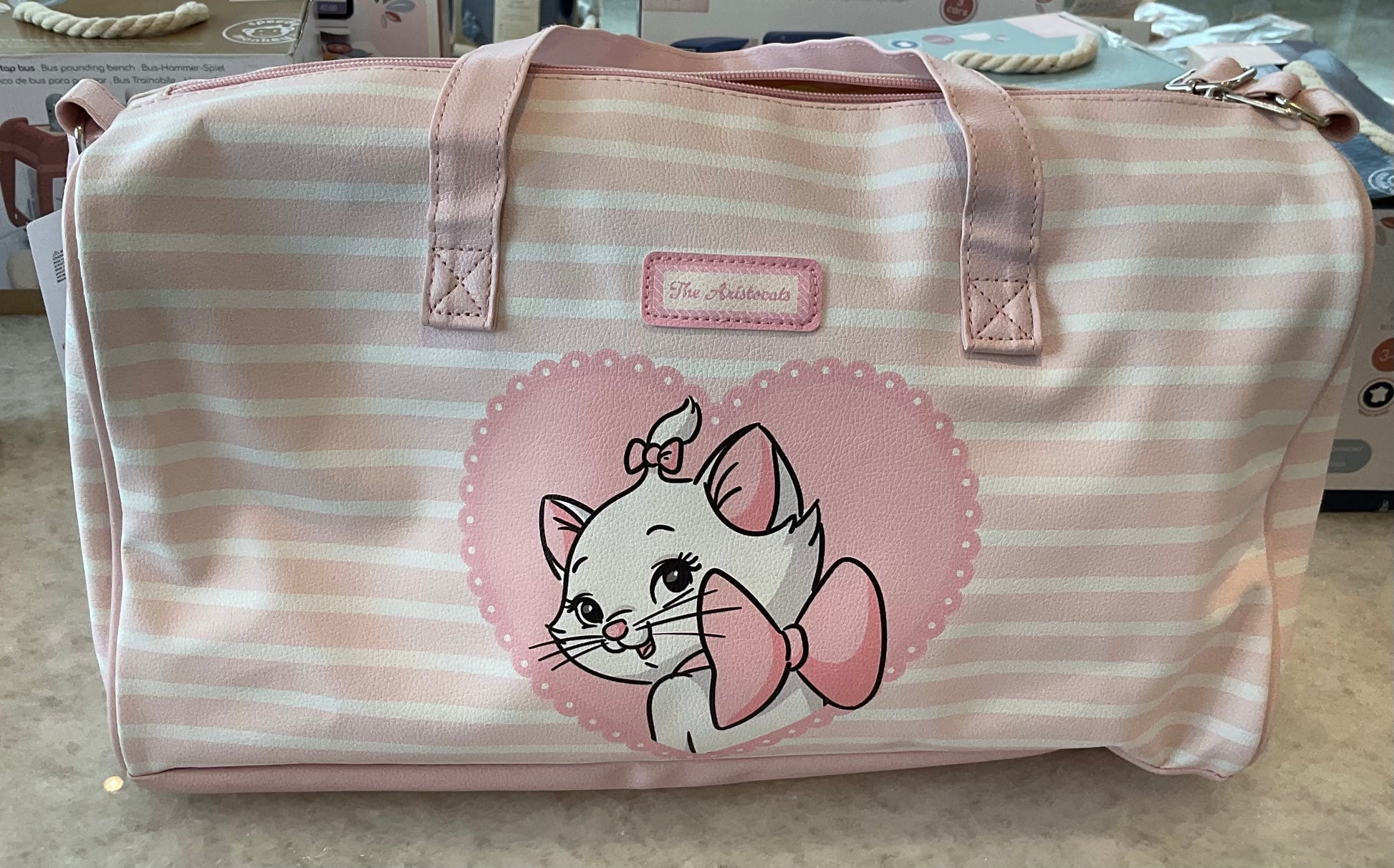 Travel bag or canvas bag