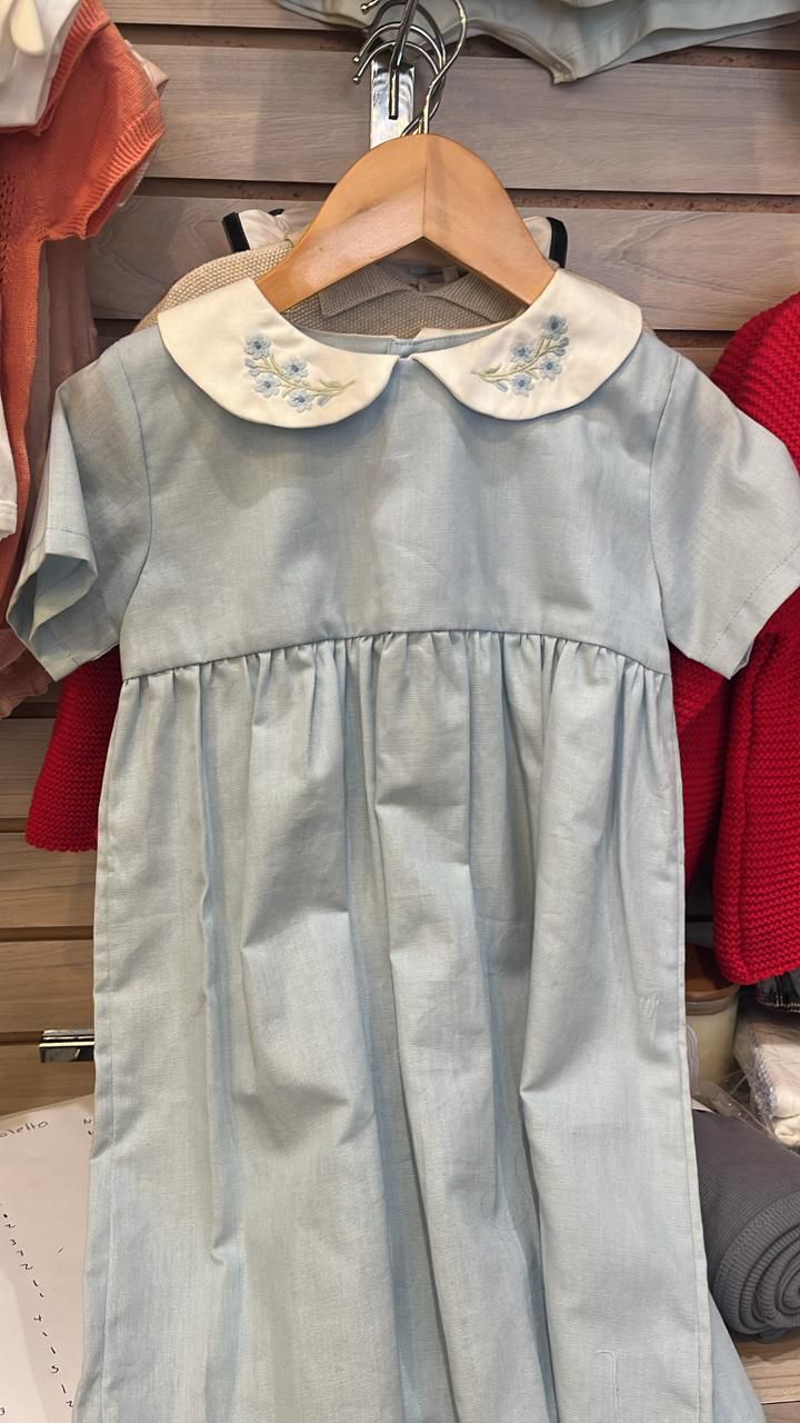 Vestido con bordado Floral